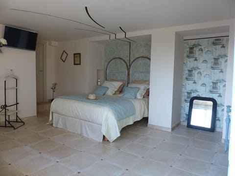Ô Tilia d'Azur Bed and Breakfast in Roquefort-les-Pins