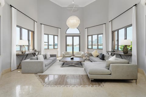 Maison Privee - Palm Jumeirah Beach Front XL Villa with Private Pool Villa in Dubai