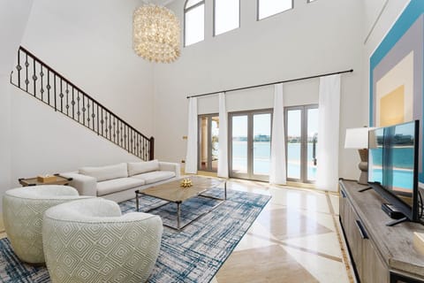 Maison Privee - Palm Jumeirah Beach Front XL Villa with Private Pool Villa in Dubai