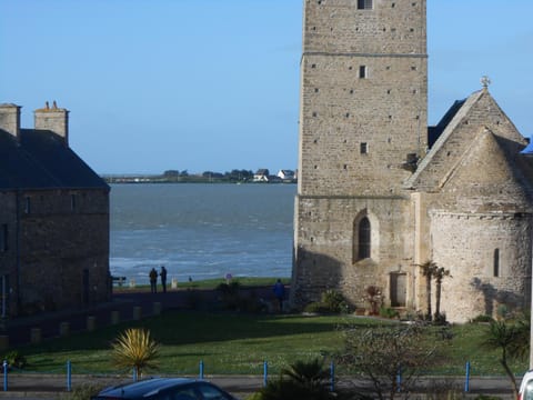 Le Petit Dernier Appartement in Portbail