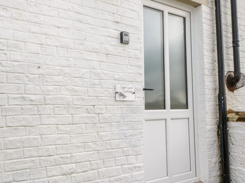 Tight Lyne Cottage House in England