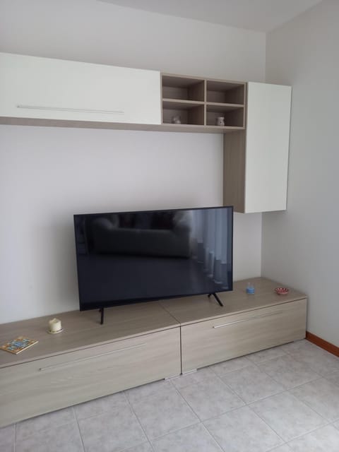 Communal lounge/ TV room, TV and multimedia, Evening entertainment