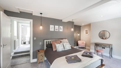 Isaac's Cottage House in England