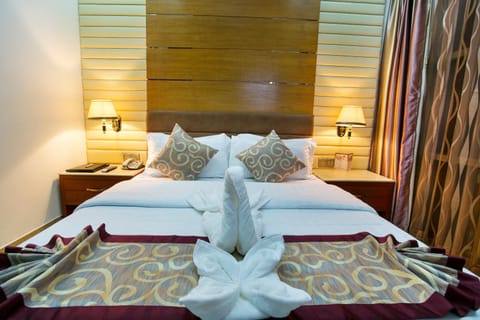 FARS Hotel & Resorts - BAR-Buffet-Pool-SPA Hôtel in Dhaka