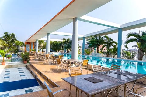 Pool view, Swimming pool