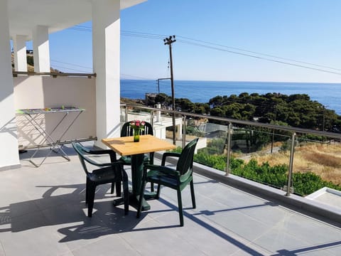 View (from property/room), Balcony/Terrace, Sea view