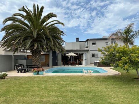 Garden view, Swimming pool