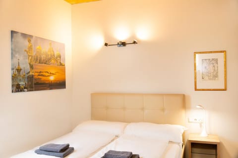 212 St Petersburg, Studio Apartment, 27m2, 1-2 Pers Apartment in Klagenfurt