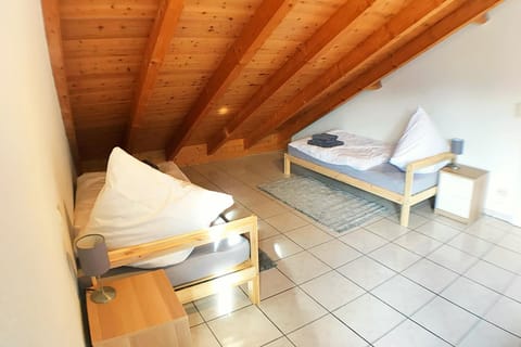 Workers Apartment- three room apartment with kitchen and wifi Appartamento in Schaffhausen