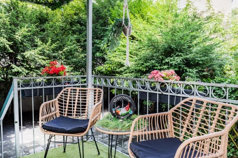 Patio, Garden, Balcony/Terrace