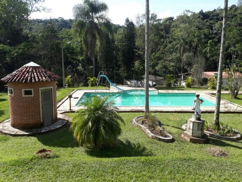 Sítio Zen 37 hectares de flora e fauna preservadas, a 50" da Capital, com wifi 30mbps! Chalet in Mogi das Cruzes