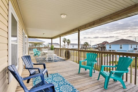 Terramar Beach Home with Pool and Marina Access Haus in Galveston Island