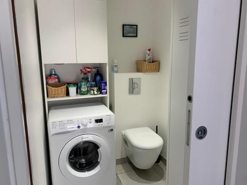 Toilet, washing machine