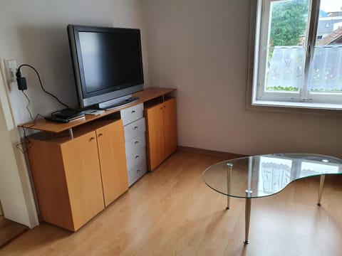 Communal lounge/ TV room, Living room, Evening entertainment