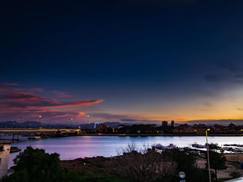 Nearby landmark, Neighbourhood, Natural landscape, View (from property/room), Sea view, Sunset