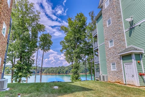 Bend of the River Condo in Norris Lake
