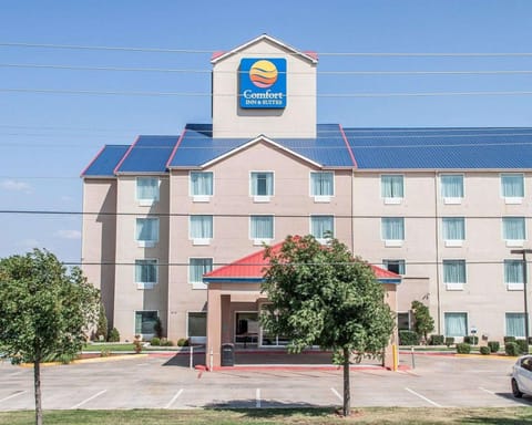 Comfort Inn & Suites Hotel in Elk City