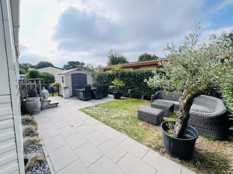 Patio, Garden, Garden view