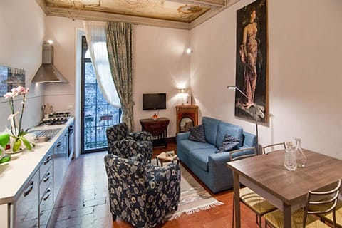 Residenza Stuart - Red Tea - Dimora Storica Appartamento in Montepulciano