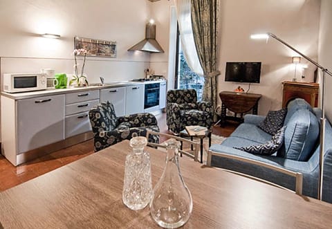 Residenza Stuart - Red Tea - Dimora Storica Appartamento in Montepulciano