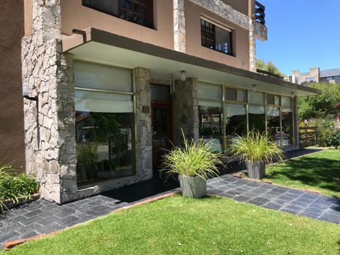 Property building, Facade/entrance, Garden