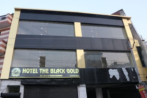 Hotel The Black Gold Hotel in Chandigarh