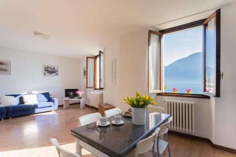 Natural landscape, Living room, Dining area, Mountain view