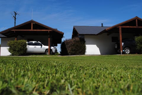 Property building, Day, Garden