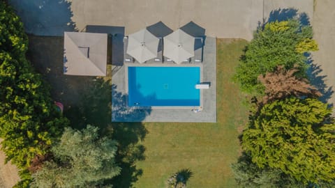 Bird's eye view, Pool view