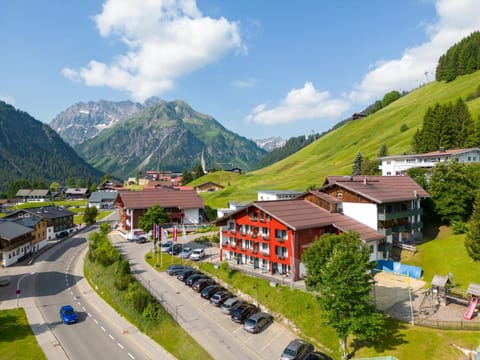 Property building, Neighbourhood, Bird's eye view, Mountain view