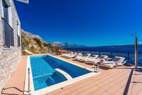 Villa Mia with private pool, Whirlpool, gym, sauna, seaviews Moradia in Put Lokve