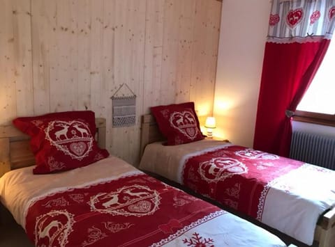 Locations de la cascade 4 personnes Apartment in Besse-et-Saint-Anastaise