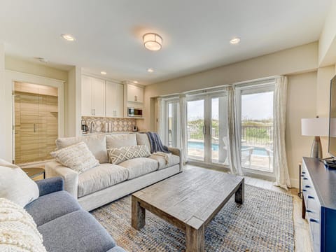 The View, 5 Bedrooms, Elevator, Ocean Front, Private Pool Haus in Saint Augustine Beach