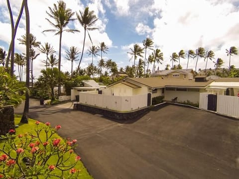 Helen's Beach House home House in Kailua