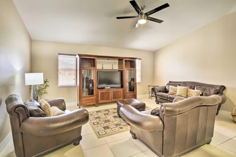 Spacious Florida Oasis near Cape Coral Parkway House in Cape Coral