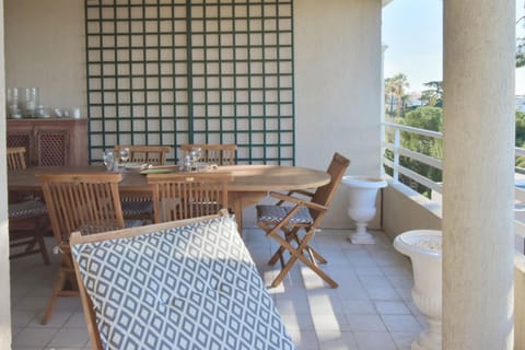 3-Br Apartment Sea View Swimming Pool Apartment in Cannes