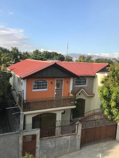 Standard Private apartment Condominio in Port-au-Prince