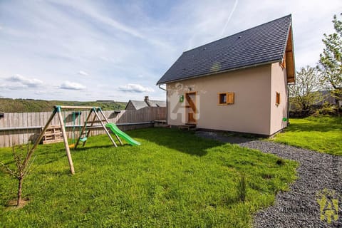 Gîte de Serre Bas Apartment in Besse-et-Saint-Anastaise