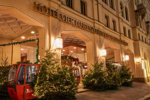 Vier Jahreszeiten Kempinski München Hotel in Munich