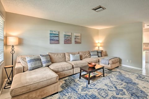 Family-Friendly Home about 4 Mi to Naples Beach and Pier Casa in East Naples