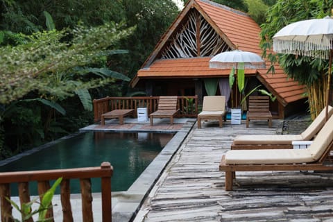 Ubuntu Bali Eco Yoga Retreat - CANGGU Bed and Breakfast in North Kuta