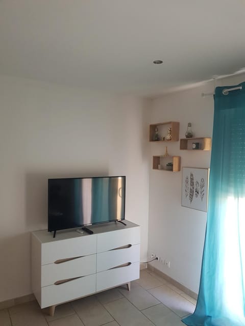 Dépendance 29m2 climatisée Apartment in Provence-Alpes-Côte d'Azur
