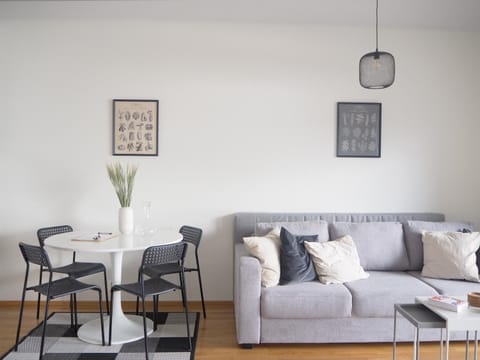 Living room, Seating area, Dining area