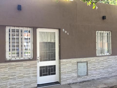 Ventanas al sur 2 House in San Nicolás de los Arroyos