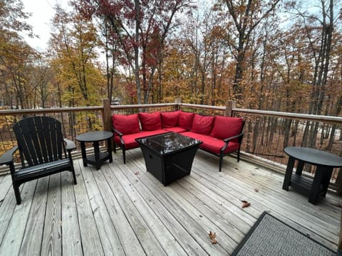 Iron Mountain Lodge cabin House in Sevier County