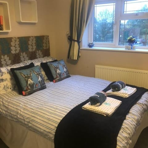Little Acorns Vacation rental in St Albans