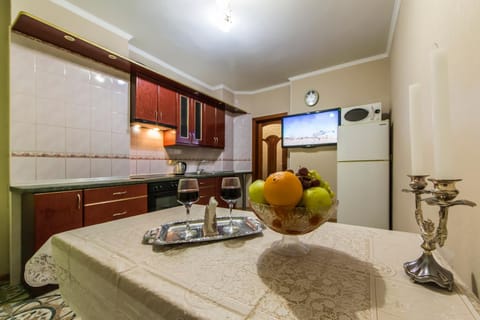 Dining area, Communal kitchen