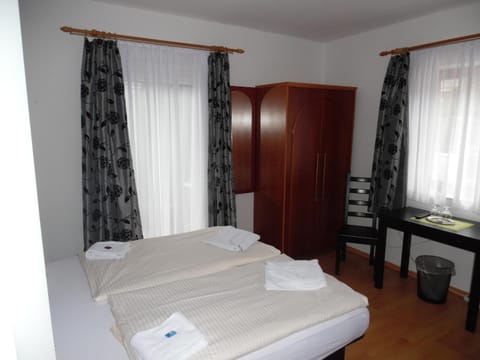Hotel Edelweiß Bed and Breakfast in Tyrol