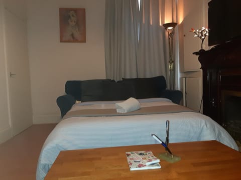 Phoenix Nights Guest House Vacation rental in Barrow-in-Furness