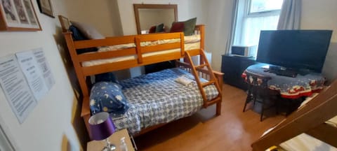 Phoenix Nights Guest House Vacation rental in Barrow-in-Furness